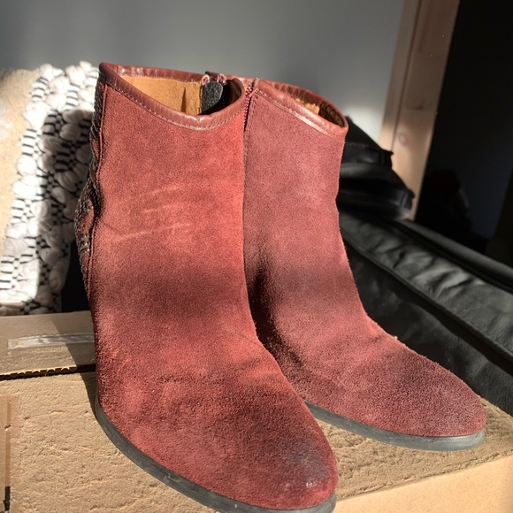 Barely worn Fugitive Maroon suede boots, size 7 - Picture 4 of 7